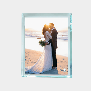 Cadre verre miroir avec des mariés